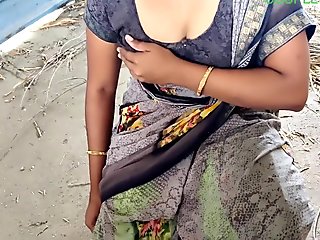 Form House Me Kamvali Ko Bat Karke Pel Diya